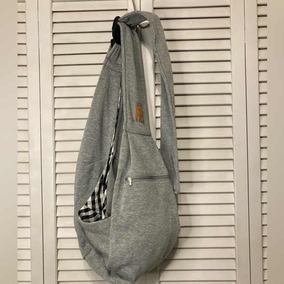 Tomkas Grey And Checkered Dog Sling Carrier - Picture 2 of 10